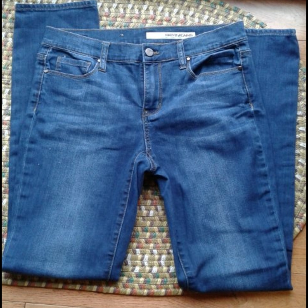DKNY JEANS